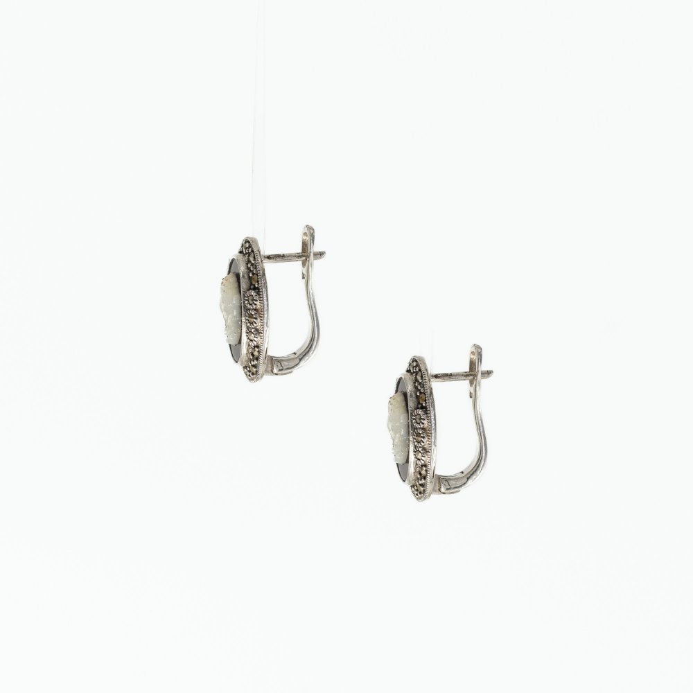 Ασημένια χειροποίητα σκουλαρίκια 925° μαρκασίτη με καμέο