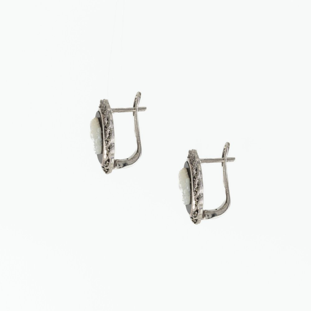 Ασημένια χειροποίητα σκουλαρίκια 925° μαρκασίτη με καμέο