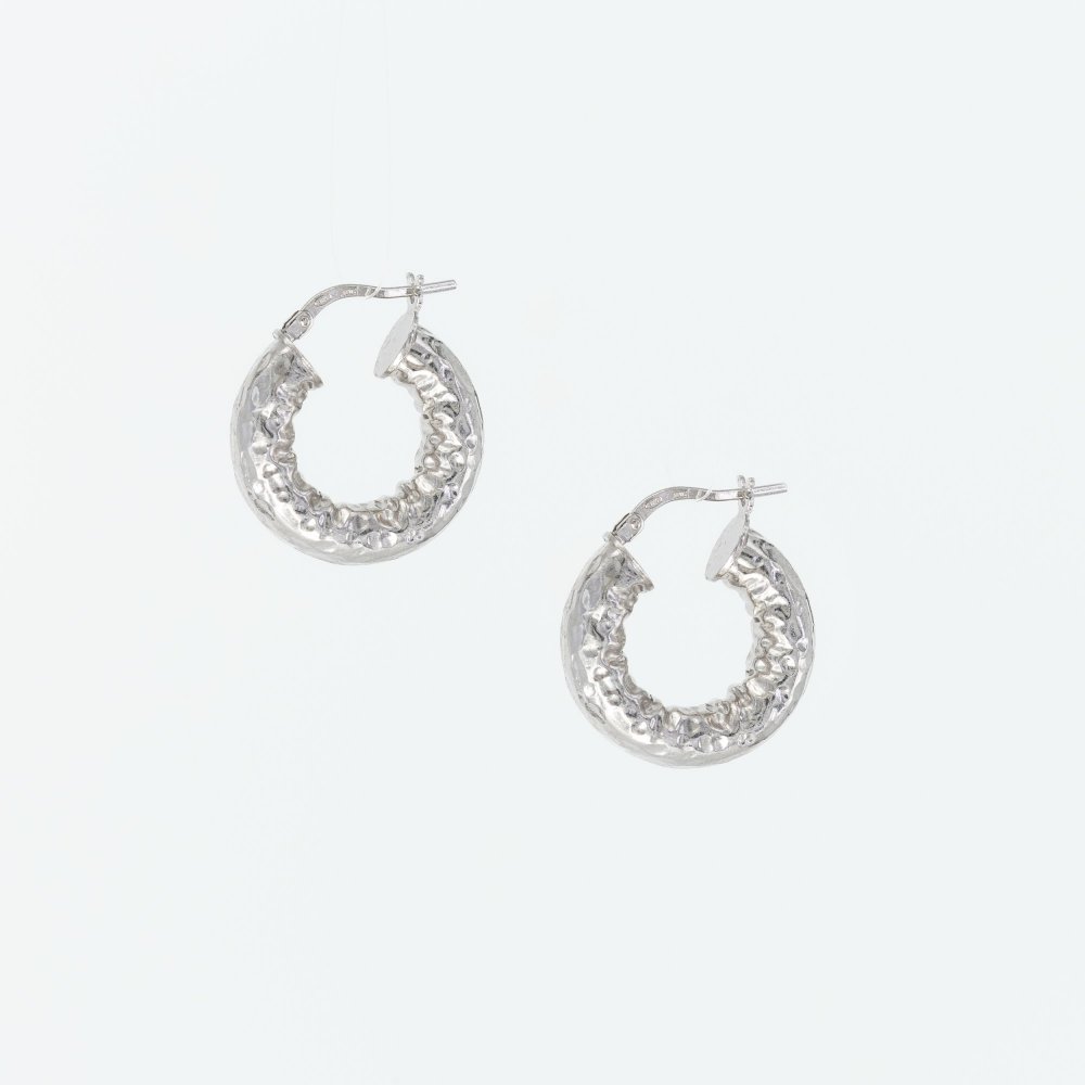 Ασημένιοι επιπλατινωμένοι σφυρήλατοι κρίκοι 925° 