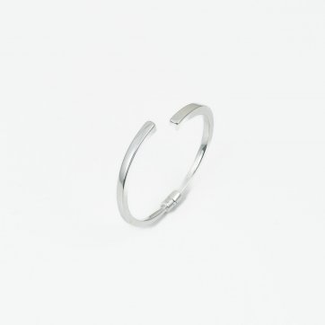 Moschos Ασημένιο επιπλατινωμένο ανοιγώμενο βραχιόλι 925° 